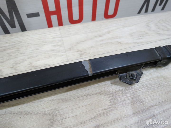 Направляющая стекла задняя правая Kia Sportage 4