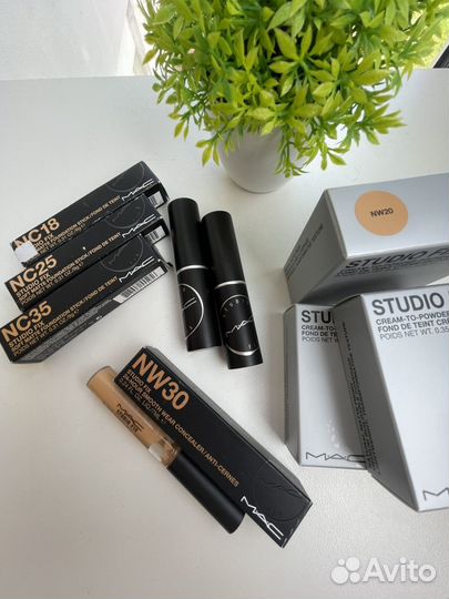 Тональный консилер пудра MAC Clinique