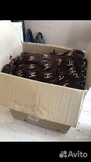 Одежда, сумки, бытовые вещи (5 коробок)