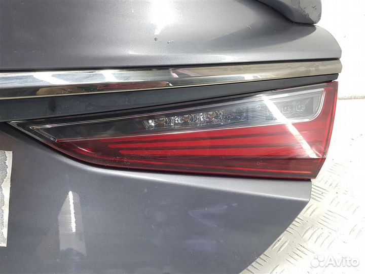 Крышка багажника Lexus ES 7