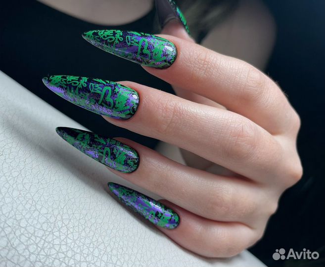 Наращивание ногтей, покрытие гель-лак