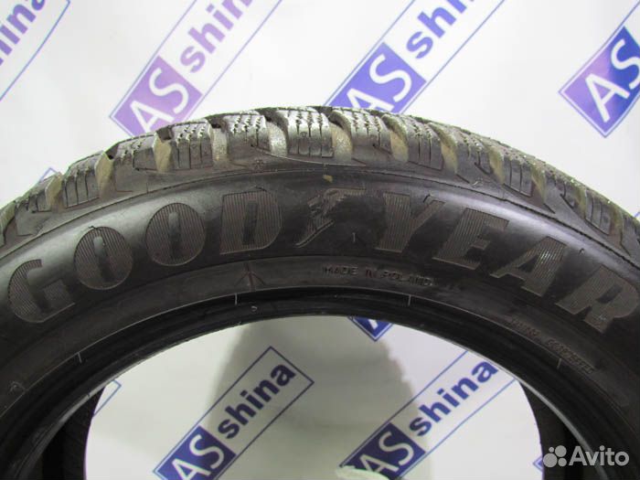Goodyear UltraGrip 8 195/60 R16 94U