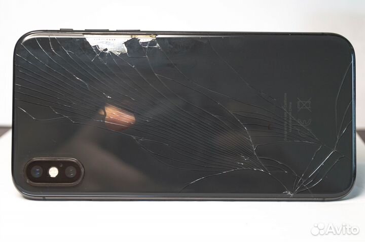 iPhone Xs, 64 ГБ