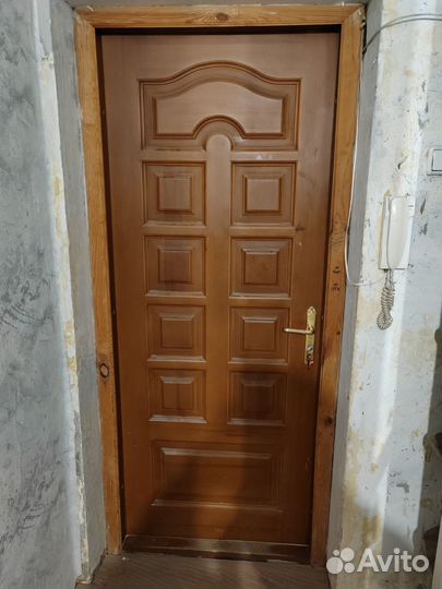 Дверь входная деревянная бу