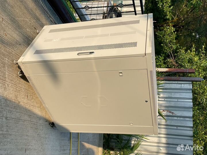 Серверный шкаф,Коммуникационный шкаф