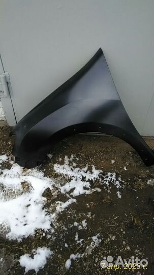 Крыло левое сандеро степвей2