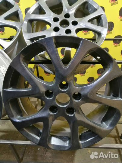 Диски колесные литые R17 J7 5x114,3 ET50 DIA67,1 4