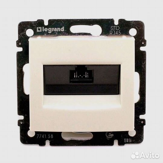 Сетевая розетка legrand valena слоновая кость нов