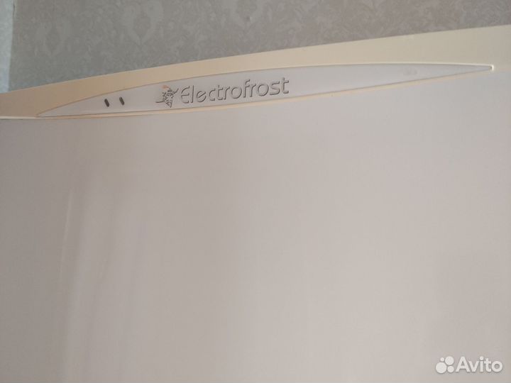 Продается холодильник
