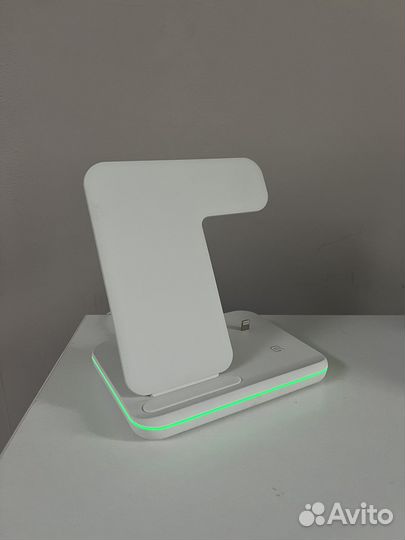 Зарядка для iPhone, Apple Watch и AirPods