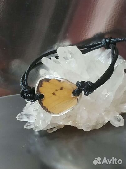 Браслет из крыла бабочки