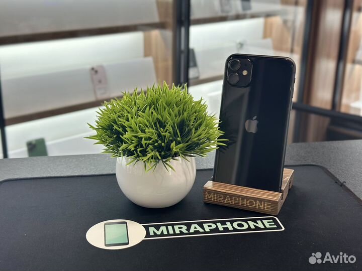 iPhone 11, 64 ГБ