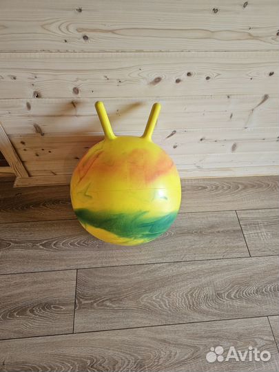 Мяч гимнастический