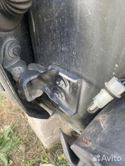 Петли передней правой двери ford fusion