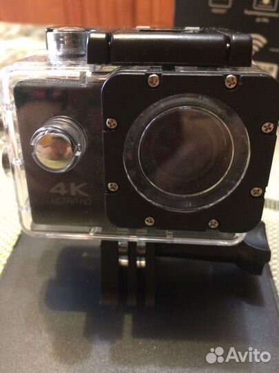 Экшн - камера с разрешением 4К новая