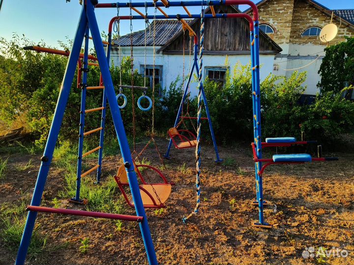 Детский уличный спорткомплекс 