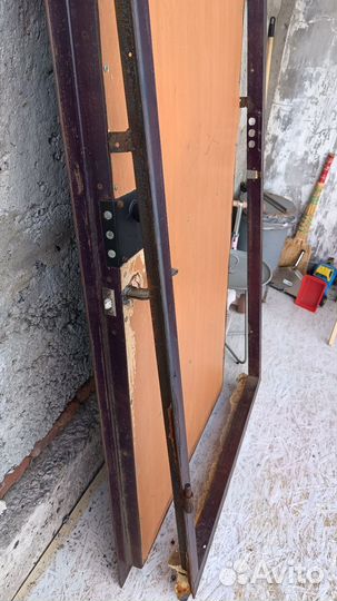 Дверь входная