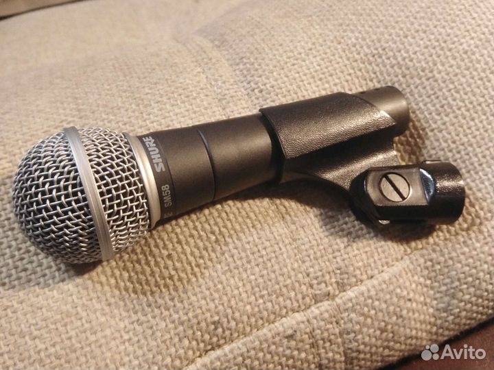Shire sm58, Sennheiser e 835 вокальные микрофоны
