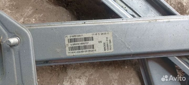 Стекла подъёмники на Ладу Гранту