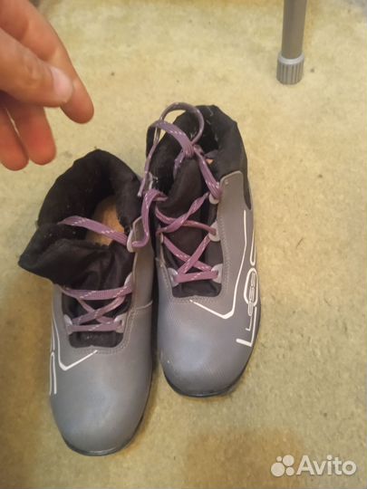 Лыжные ботинки