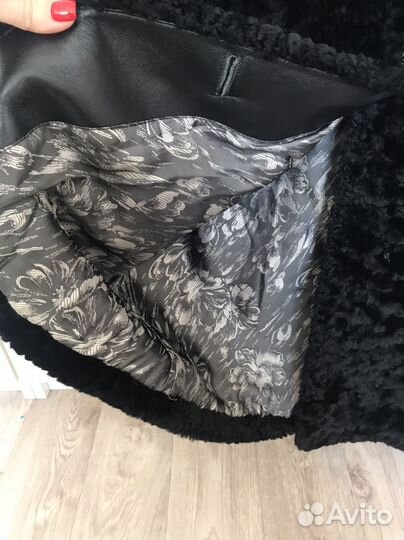 Шуба мутоновая 42 44 черная облегченная