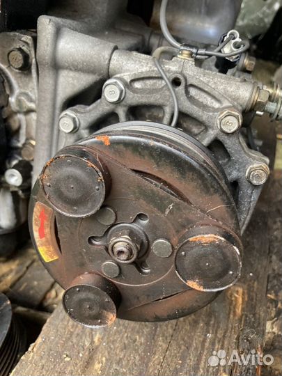 Компрессор кондиционера Mitsubishi cu