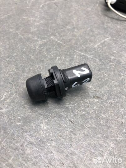 Отбойник капота Volkswagen Passat 3C5 BVY 2007