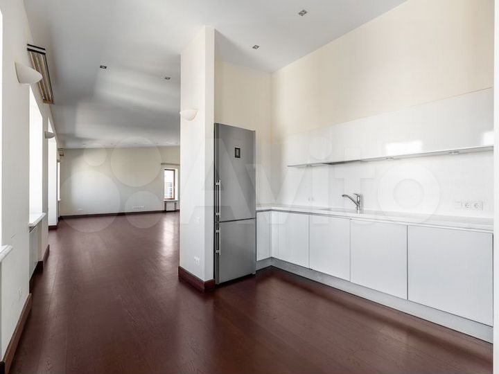 5-к. квартира, 170 м², 7/8 эт.