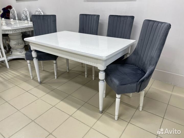 Стол белый прямоугольный с патиной. столы стулья