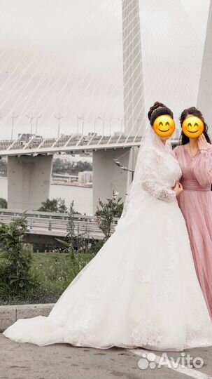 Свадебное платье