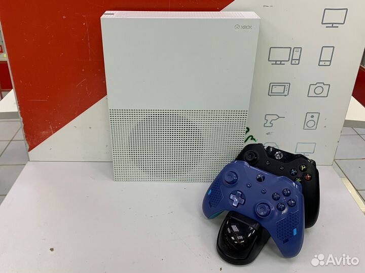 М96- Xbox One S 1tb
