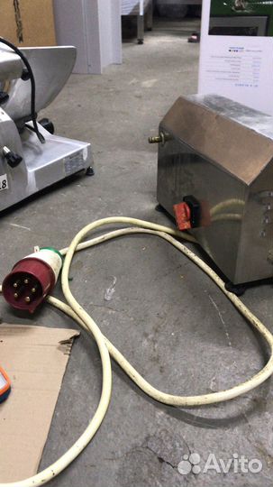 Мясорубка электрическая 380W