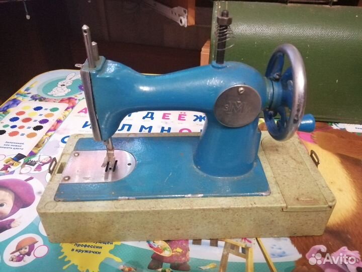 Детская швейная машинка