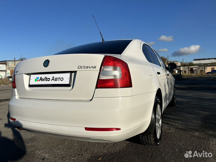 Skoda Octavia 1.6 AT, 2012, 236 800 км