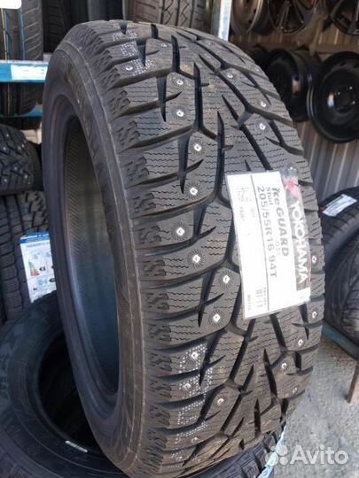 Yokohama Ice Guard Stud IG55 205/55 R16