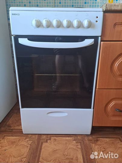 Электроплита с духовкой бу
