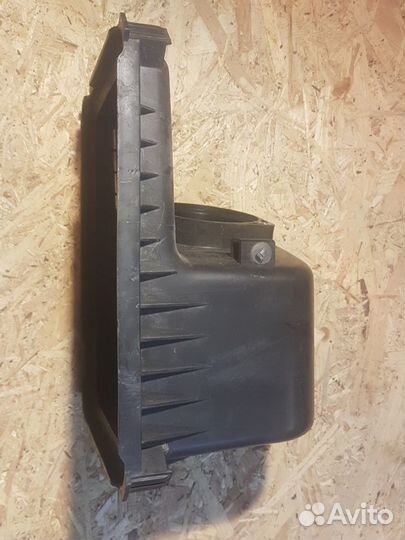 Корпус воздушного фильтра верхняя часть hyundai G