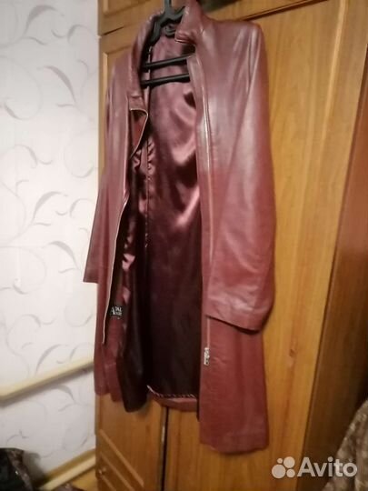 Кожаный плащ