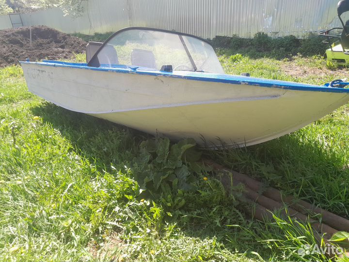 Лодка Днепр