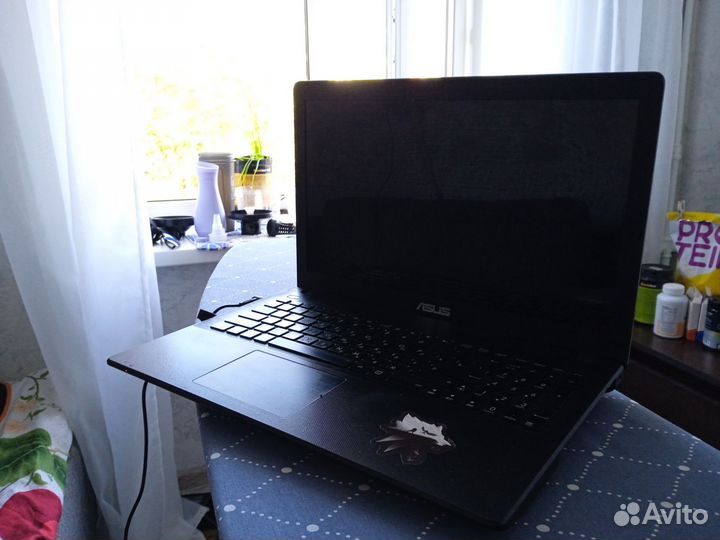 Ноутбук Asus