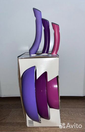 Набор новых сковородок