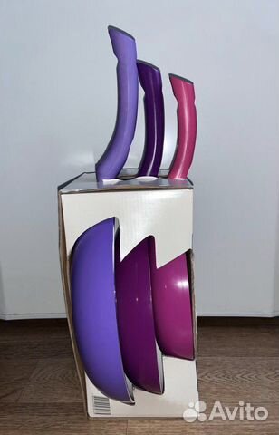 Набор новых сковородок