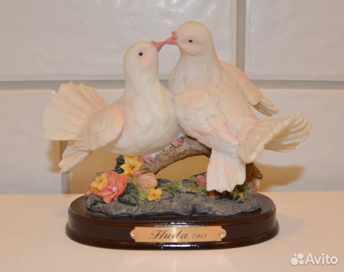 Статуэтка huda italy Голубки