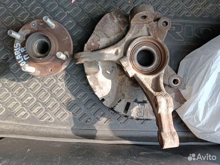 Поворотный кулак правый rio, solaris