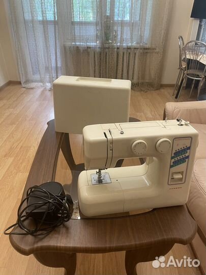 Швейная машина Janome JD1818