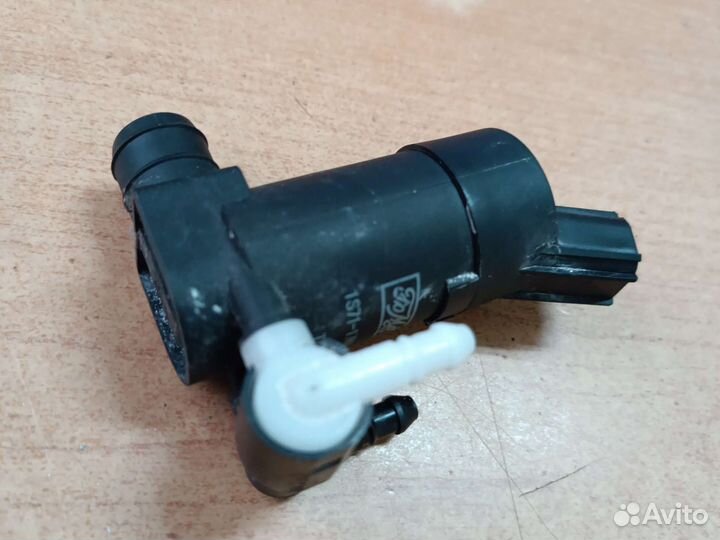 Моторчик омывателя Форд Фокус 2 и 3