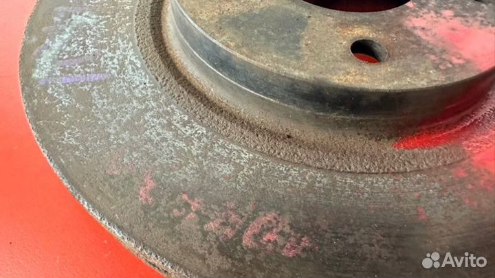 Диск тормозной передний левый Nissan Elgrand E51