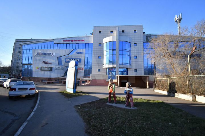 Торговая площадь, Металлургов пр-кт., 8А