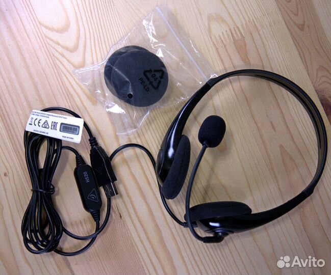 Стереогарнитура Behringer HS20 новая