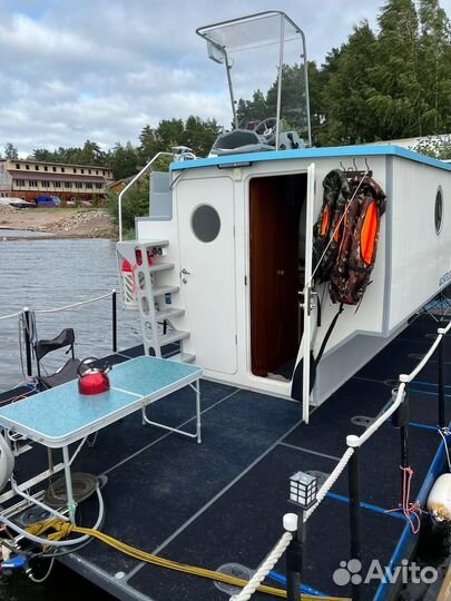 Хаусбот плавдача